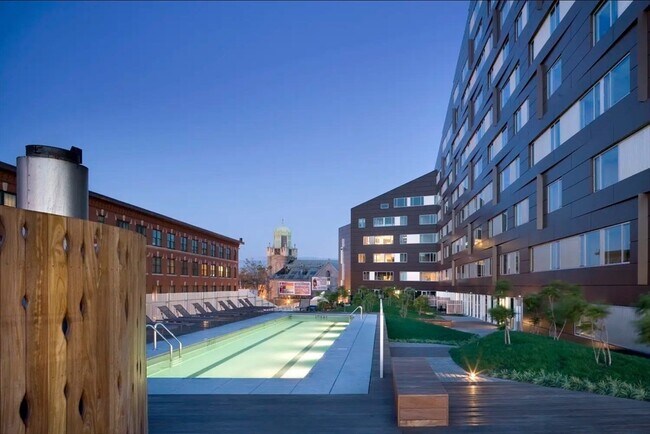 Building Photo - 141 Dorchester St