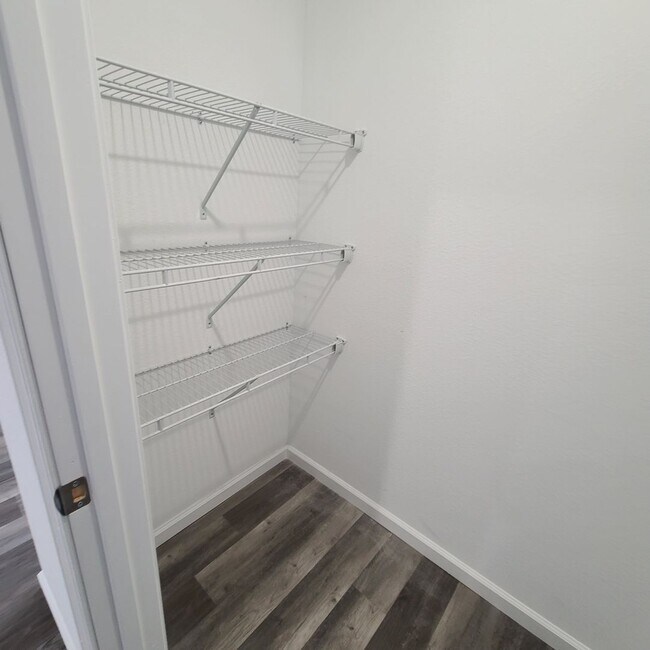 Building Photo - Townhomes Now Available in Strafford MO!