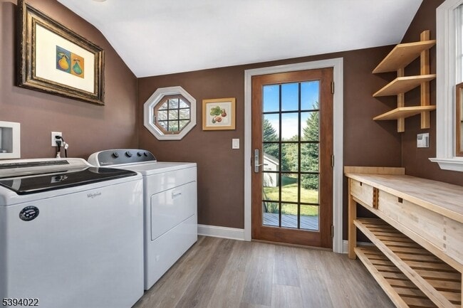 Building Photo - 19 Forest Dr