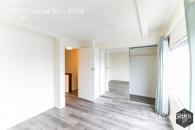 Building Photo - Iconic Echo Park Condo | Private Balcony O...