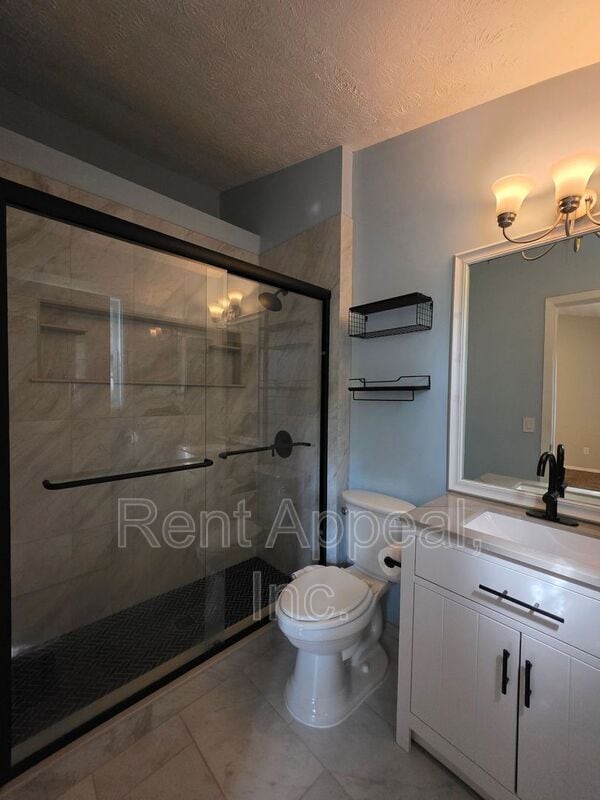 Building Photo - 2507 Queen Anne Ct