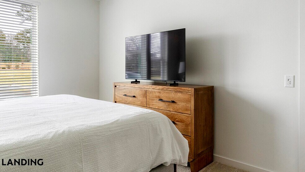 Building Photo - 2110 Birkhall St