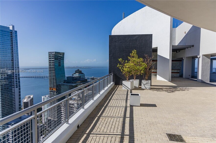 Primary Photo - 60 SW 13th St