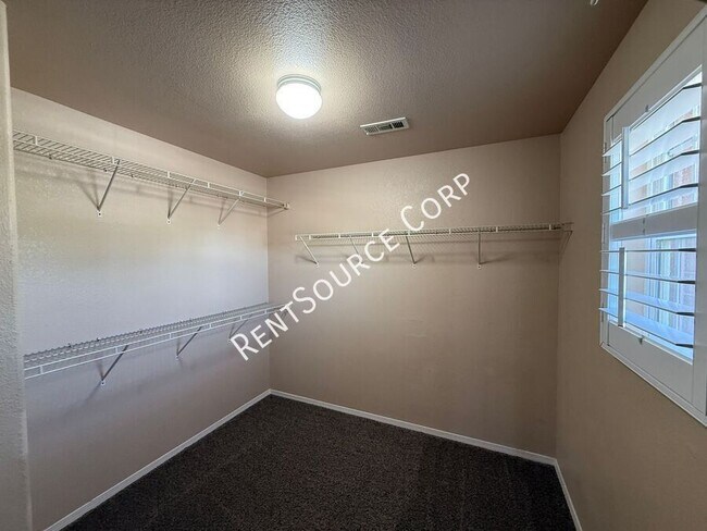 Building Photo - 1311 Ponderosa Dr