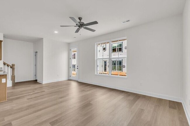 Building Photo - 3 bedroom 2.5 bath Cosmo Floorplan at Andes Hill