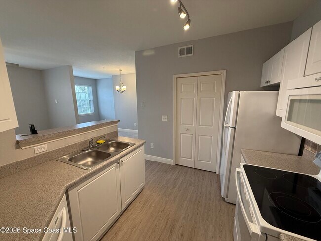 Building Photo - 5683 Star Rush Dr