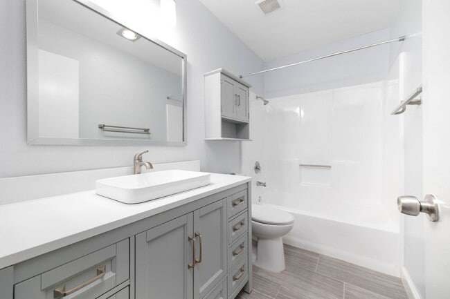 Building Photo - Spacious 2-Bedroom Home in The Aspens - Wa...