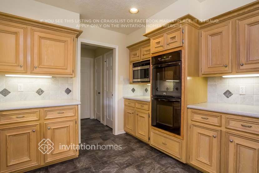 Building Photo - 17727 Sorrell Rdg Dr