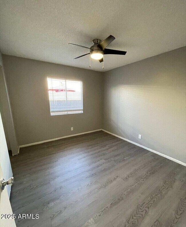 Building Photo - 6531 N 67th Ave