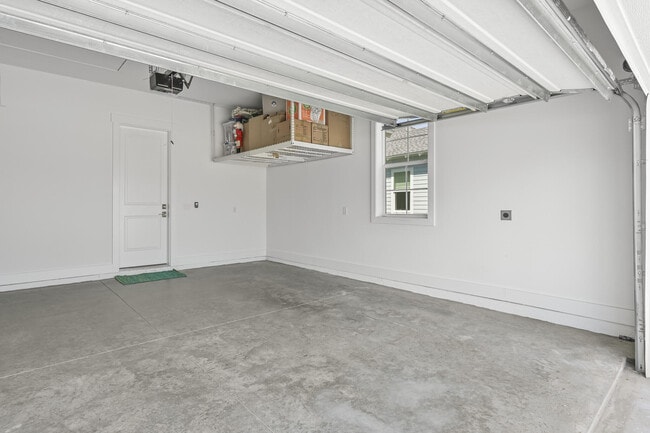 Building Photo - 122 Lafayette Rd