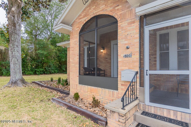 Building Photo - 5101 Fremont St