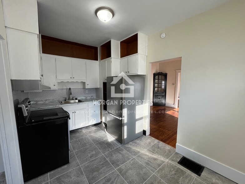 Building Photo - 1417 Arrow Ave