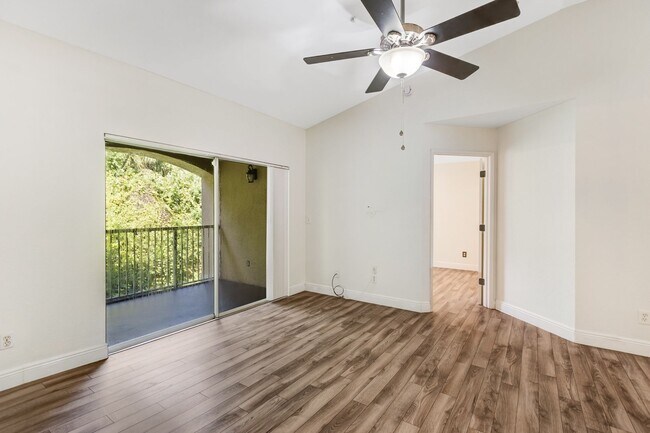 Building Photo - ** IBIS CLUB ** 3 BED / 2 BATH - CONDO - GATED COMMUNITY - SMALL PET OK! - ANNUAL RENTAL