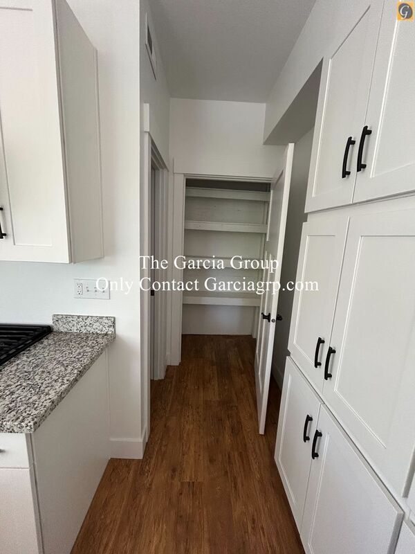 Building Photo - 8782 SE Flavel St