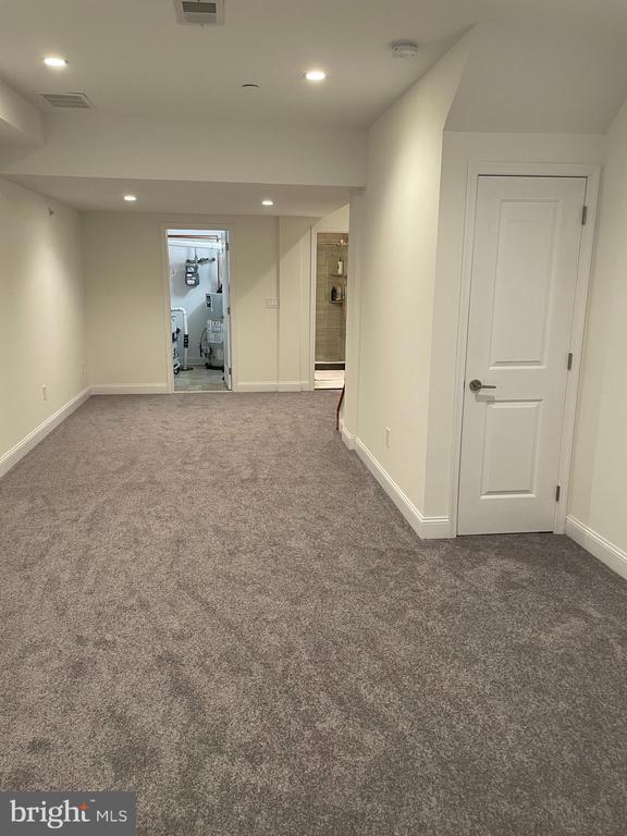 Building Photo - 2304 Alter St