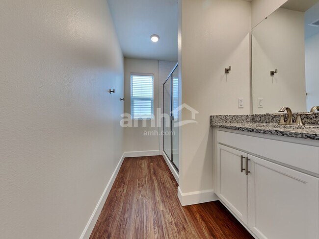 Building Photo - 19215 15th Ave Ct E