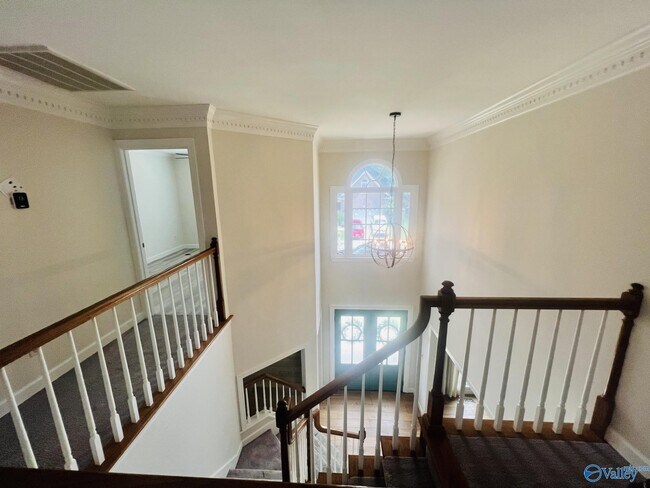 Building Photo - 1822 Gallop Dr SE