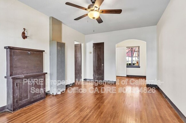 Building Photo - 3705 1st Ave