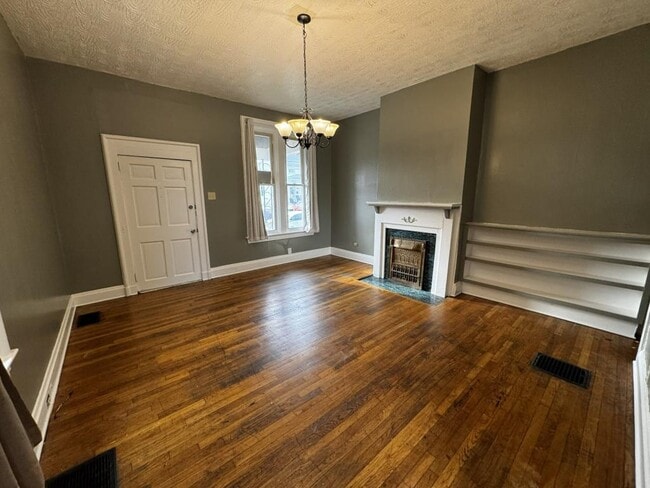 Building Photo - 1014 Considine Ave