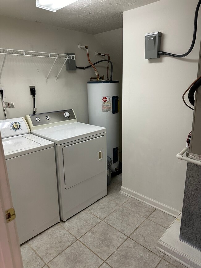 Similar to Photo - 2004 Wards Ferry Rd