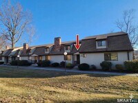 Building Photo - 11 Sherman Ln