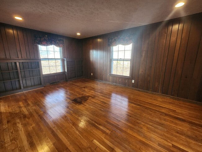 Building Photo - 4-Bedroom Home in Boonsboro Area - Lynchburg, VA