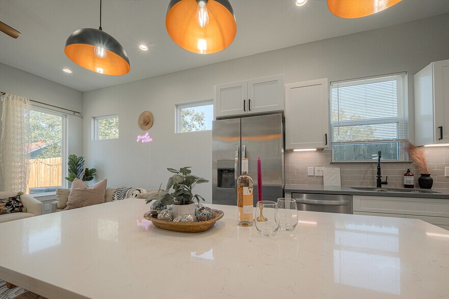 Kitchen island - 2105 Sam Wilson St