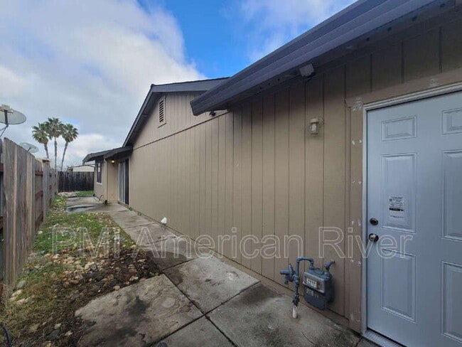 Building Photo - 4508 Windcloud Ave