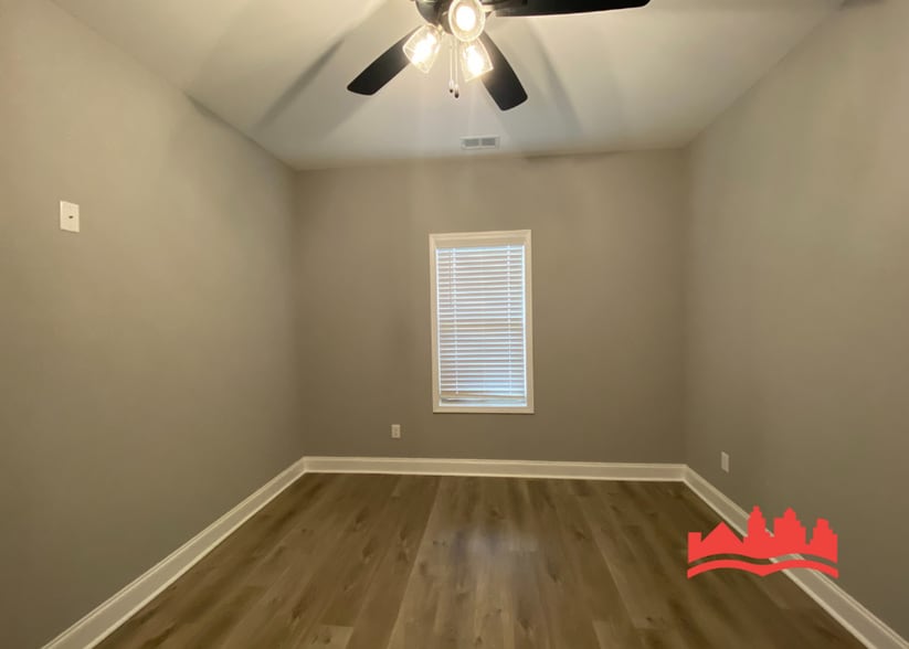 Building Photo - 10000 Messana St