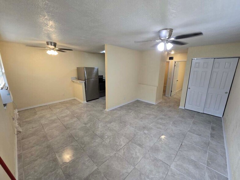 Building Photo - 7215 Bailey Ct