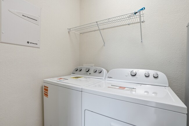 Building Photo - 12854 Carrington Cir