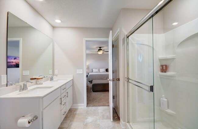 Building Photo - 1203 Lower 143rd St E