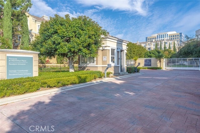 Building Photo - 3407 S Main St