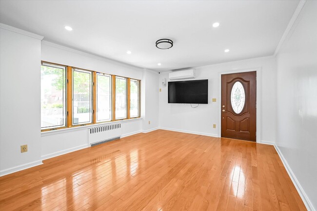 Building Photo - 73-04 173rd St