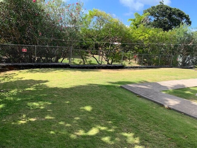 Building Photo - Charming Island Retreat – 3BR/2BA Home A B...