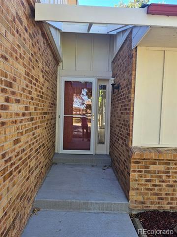 Building Photo - 813 S Ouray St