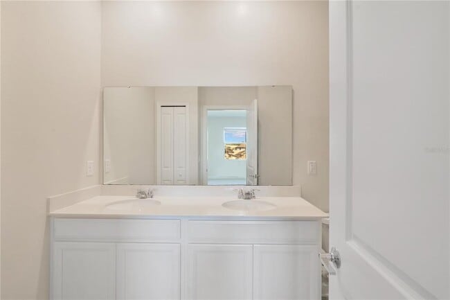 Building Photo - 223 Bergamot Lp