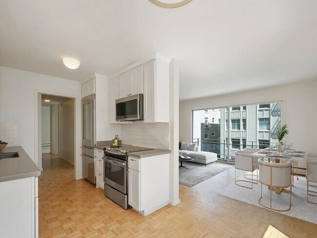 Building Photo - 1885 Jackson St