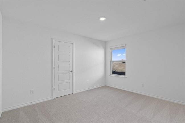 Building Photo - 812 Heartseed Ave