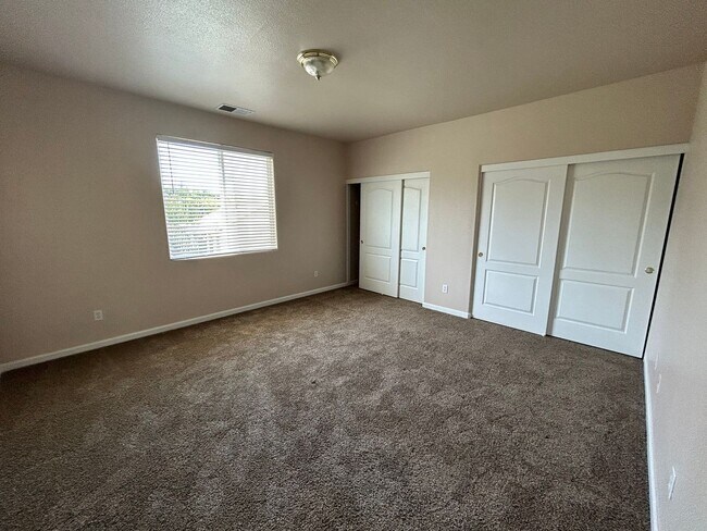 Building Photo - 3716 E Vassar Ct