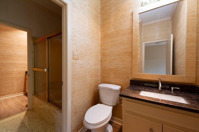 Building Photo - 10907 Legends Ln