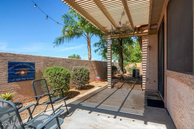 Building Photo - 1425 S Lindsay Rd