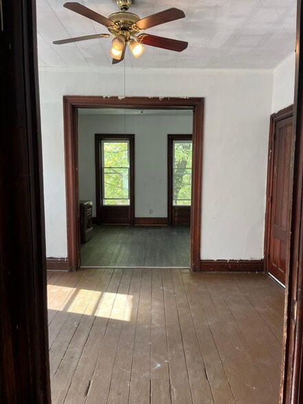 Building Photo - 234 10th St