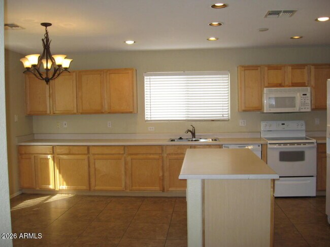 Building Photo - 2161 E 35th Ave