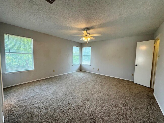 Building Photo - 14009 Maricella Ln
