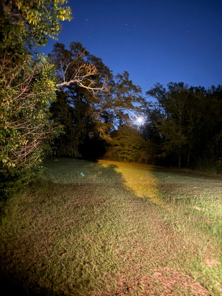 Building Photo - 3210 Trotter Rd