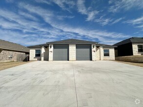 Building Photo - 1211 Antelope Trail