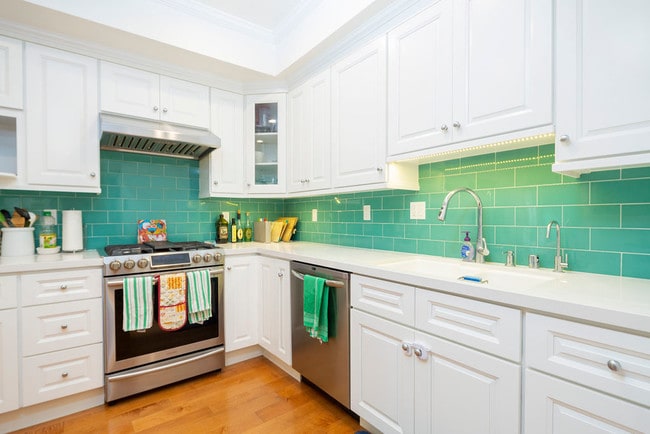 Building Photo - 1049 16th St