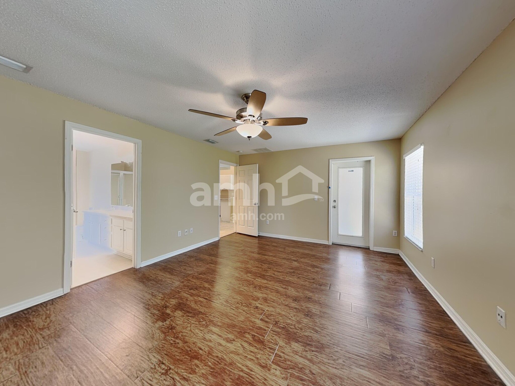Building Photo - 2085 SE North Blackwell Dr