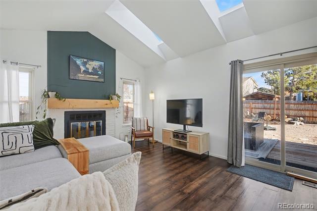 Building Photo - 7569 Red Mountain Dr